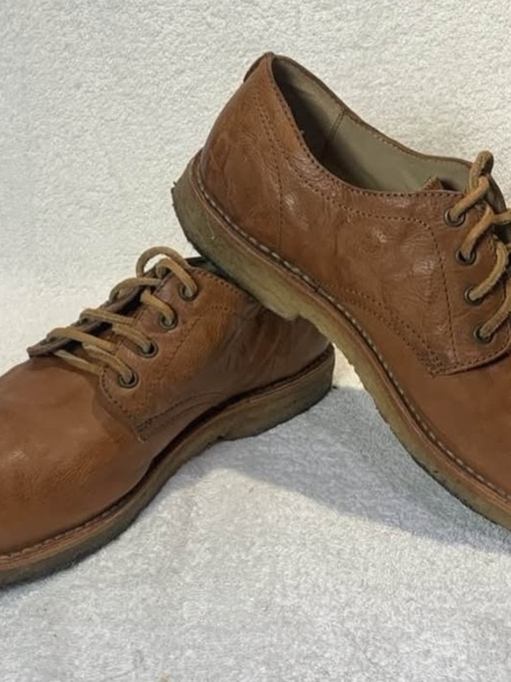 Frye Men's Tan Leather Lace-Up Derbys